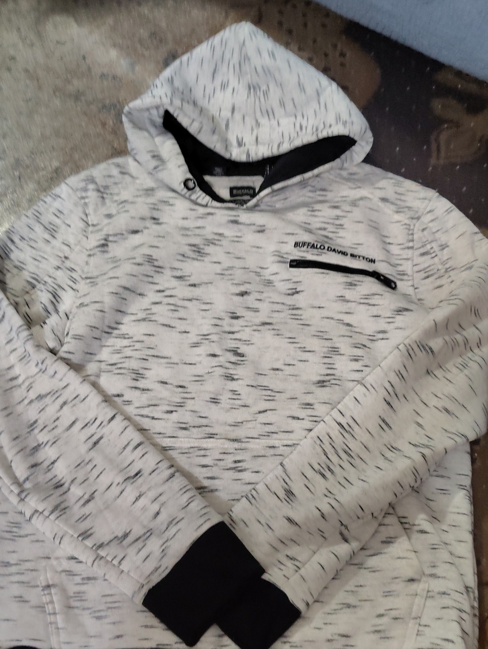 Men's Medium Hoodie Buffalo David Bitton $35